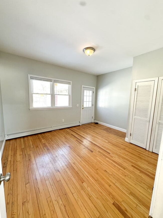 Photo - 1559 Smith St Unit #2