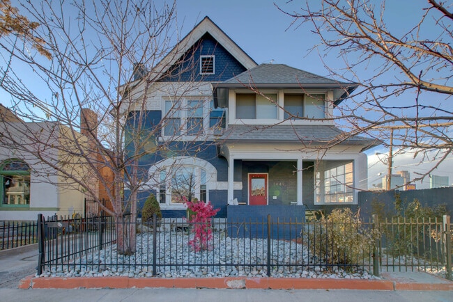 1449 Emerson