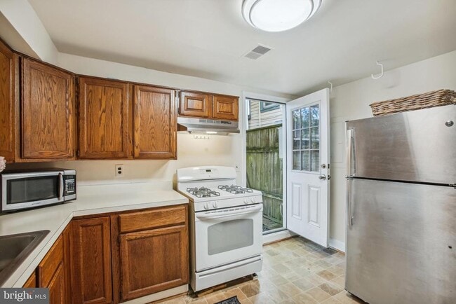 Photo - 331 N Patrick St
