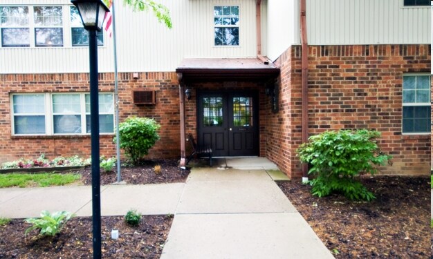 Photo - Roosevelt Manor
