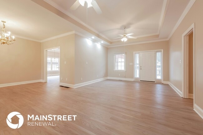 Photo - 100 Carriage Chase