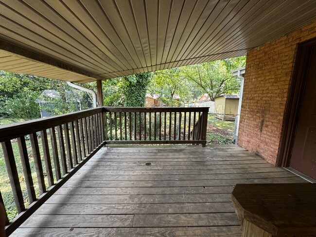 Photo - 416 Stroud Rd