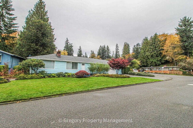 Photo - 1202 44th St SE