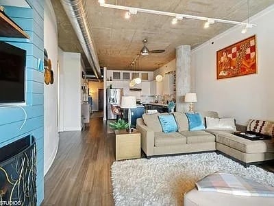 Photo - 125 E 13th St Unit 1210