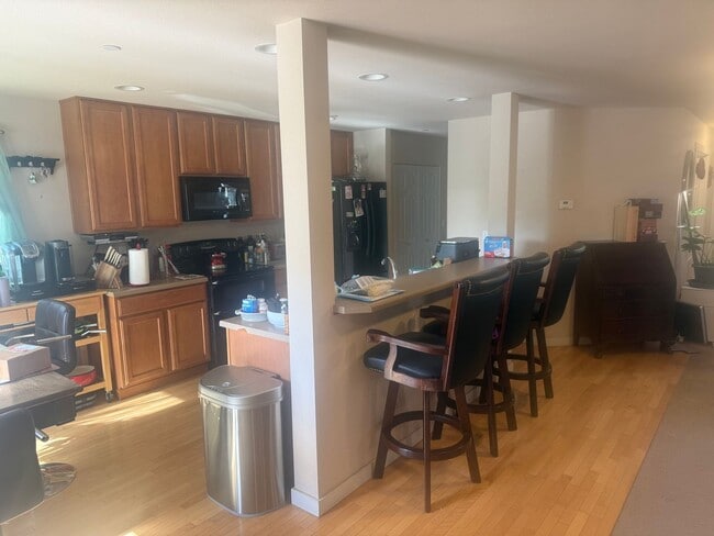Photo - 1746 Cadborough Ln