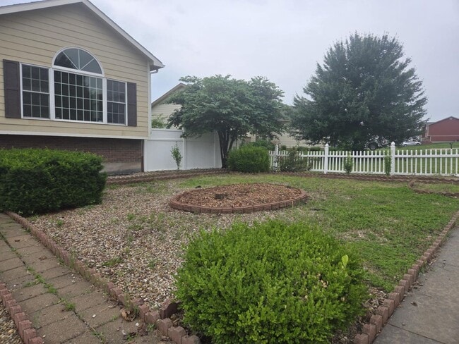 Photo - Gorgeous Corner lot Home for Rent!