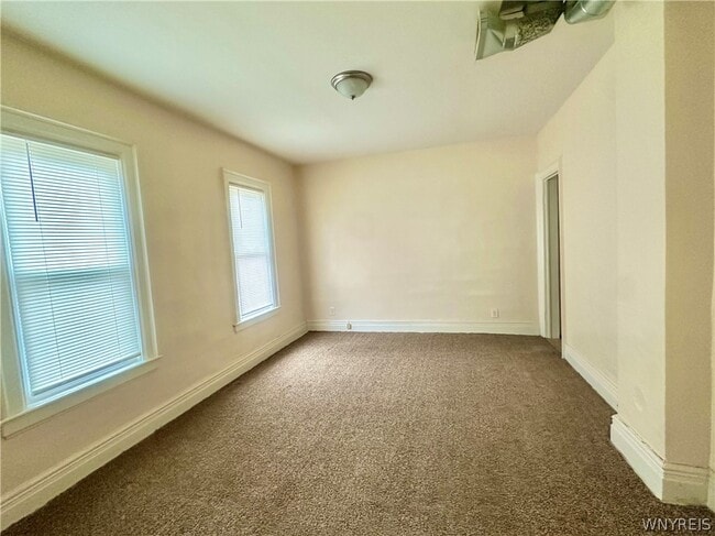 Photo - 34 Hayden St