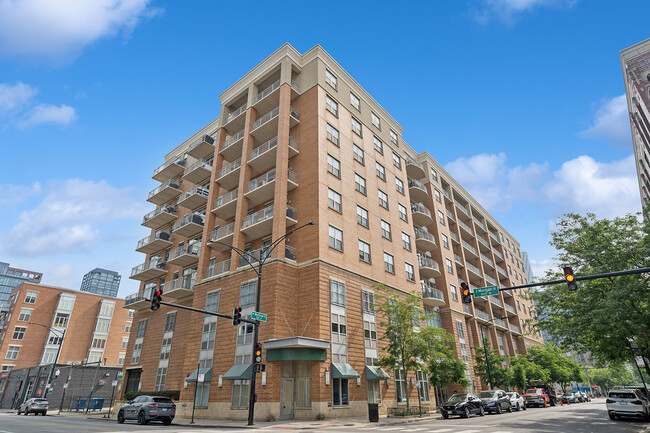 Photo - 950 W Monroe St Unidad 703 Rental