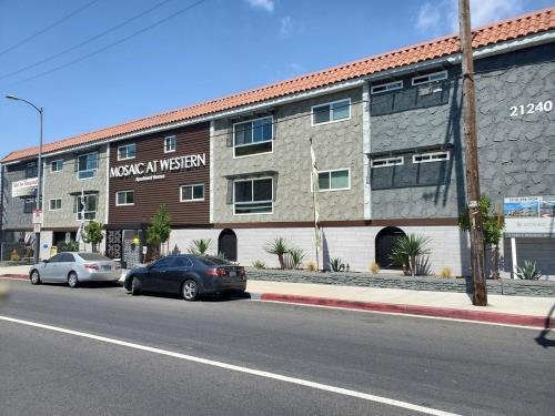 Photo - Mosaic at Western Apartments Homes Unidad 2x2