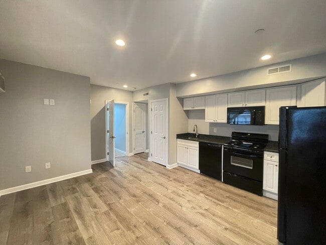 Photo - 374 Amory St Unit 3