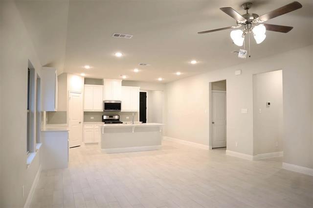 Photo - 1135 Tiana St