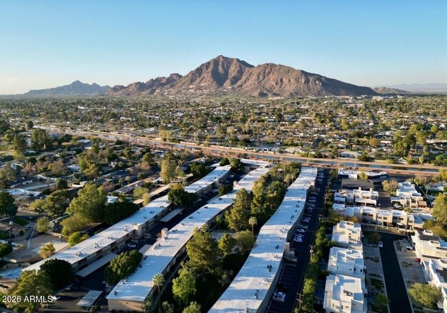 Building Photo - 6125 E Indian School Rd Unit 216