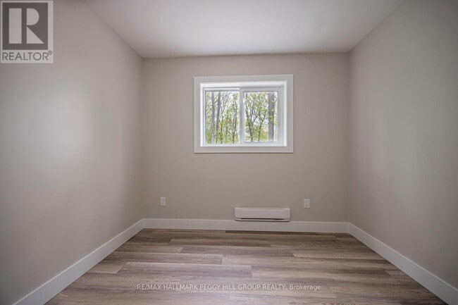 Photo - 176 Cundles Rd W