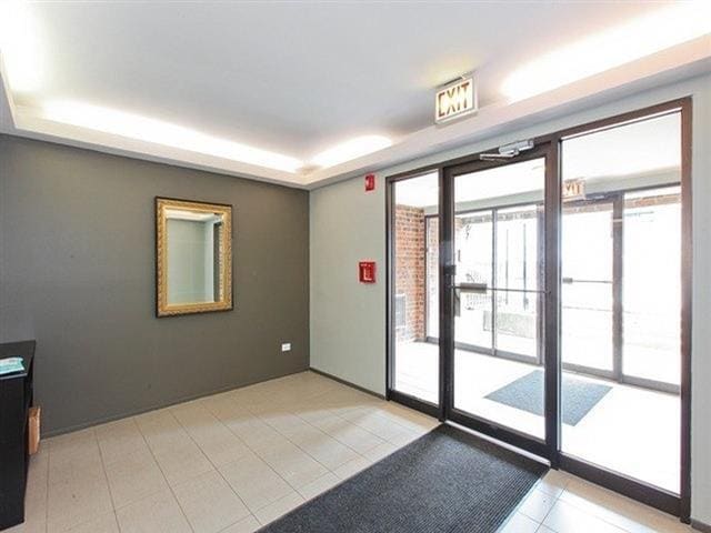 Vestíbulo abierto - 1818 North Halsted