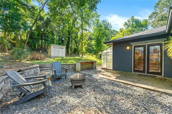 Photo - 2680 Rosemary St NW
