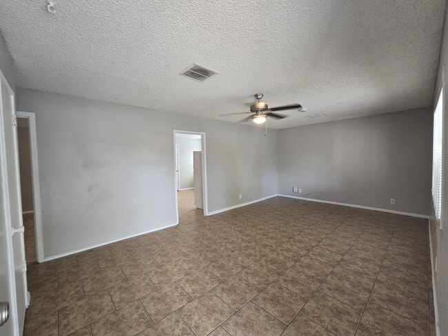 3904 Nixson Dr