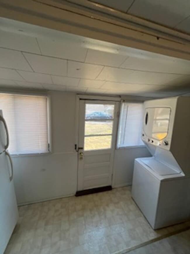 Photo - 1 bedroom, 1 bath duplex: Available August 2026!