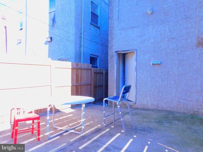 Photo - 2142 N Carlisle St