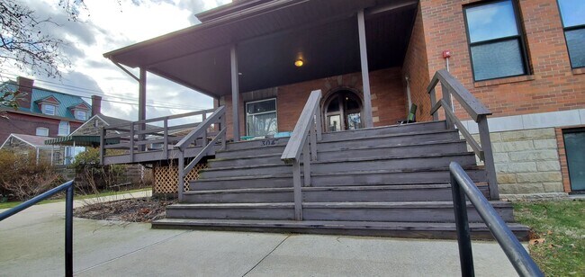 Building Photo - 304 S Graham St Unit Paliotta Properties