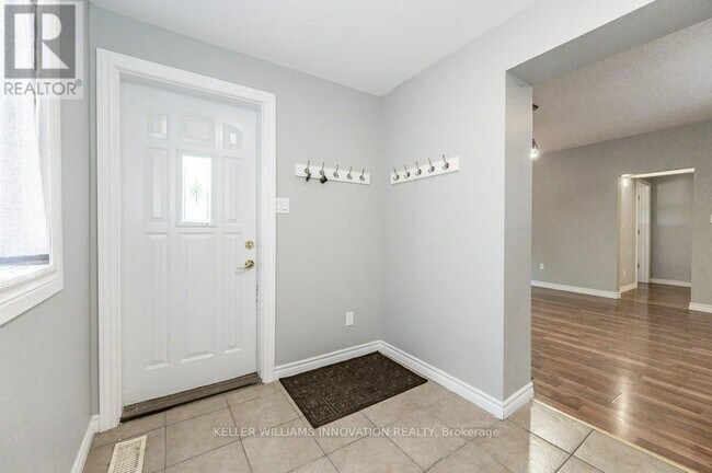 Photo - 177 Weber St E