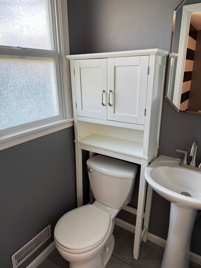 Photo - 11021 Spring St