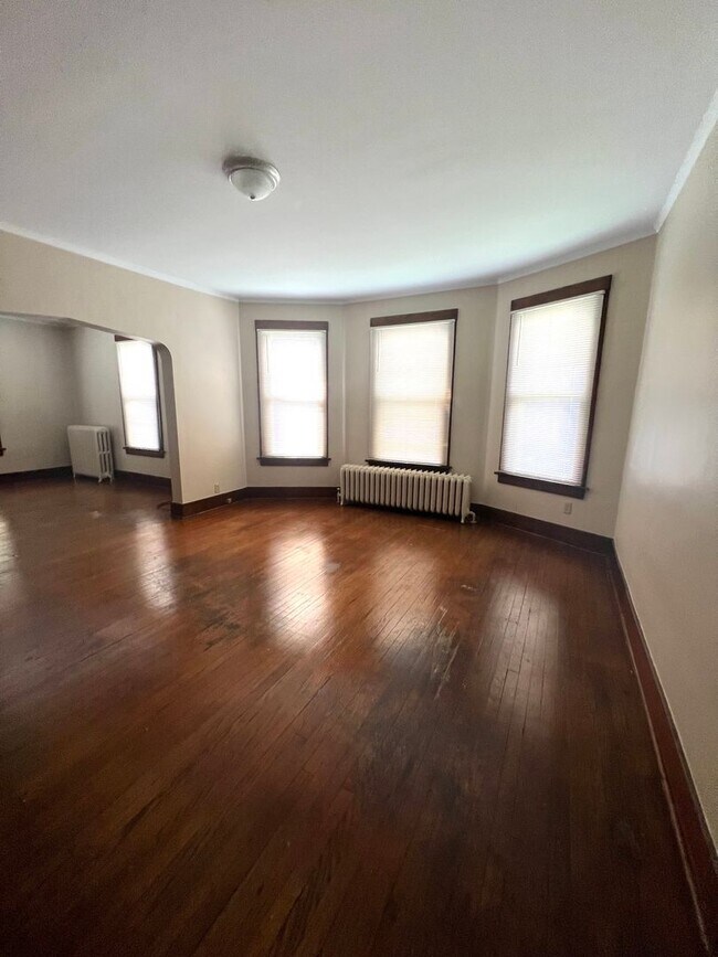 Photo - 2224 Iowa St Unidad 2224 Iowa Street Lower