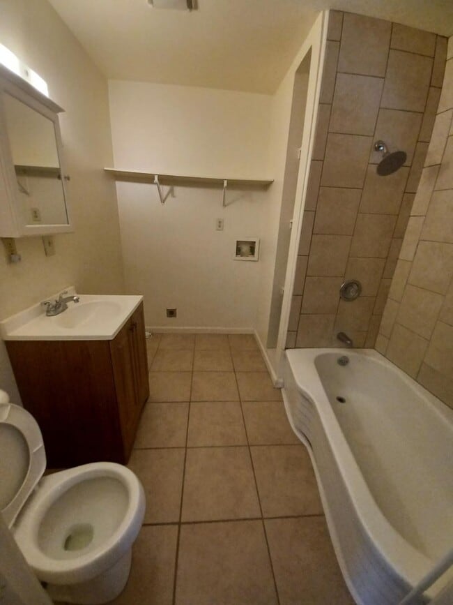 Photo - 2441 Eberlein Ave Unit B