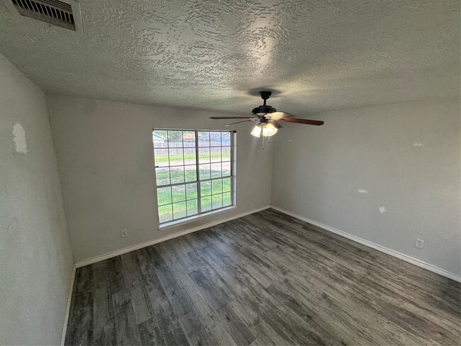 3227 Fernrock Dr