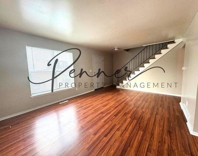 Photo - 214-B Oak Dr