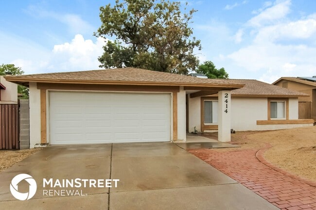 Photo - 2414 W Redfield Rd