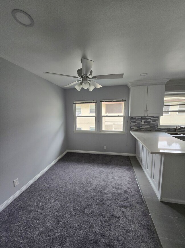Updated 2 bedroom Apartment, Nestled in th... Unit 4 Condo for Rent