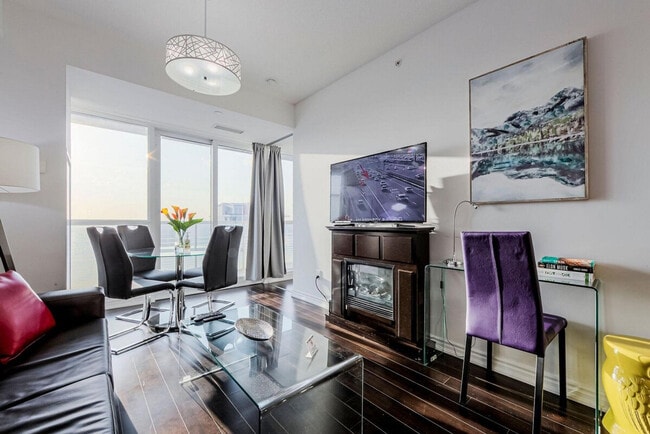 Photo - 386 Yonge St Unit SI ID1502597P