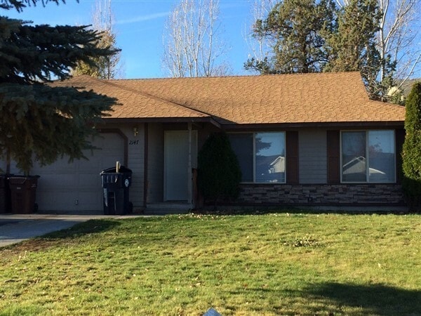 Building Photo - 2147-2149 SW Canyon Dr Rental