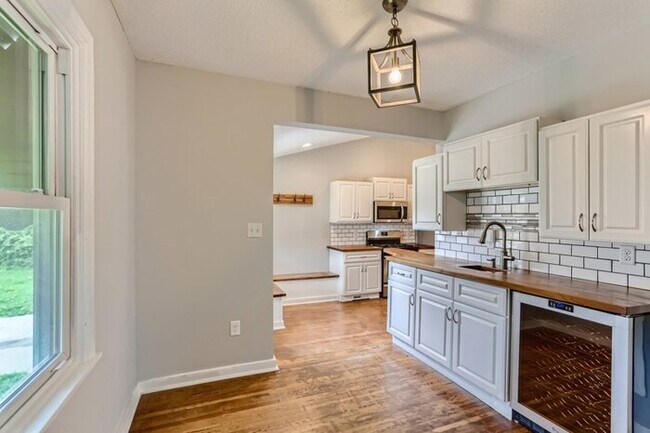 Photo - 6716 Cedar Lake Road South, St. Louis Park...