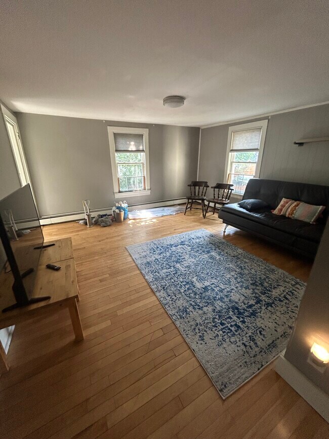 Photo - 3 Danforth Pl Unidad 2