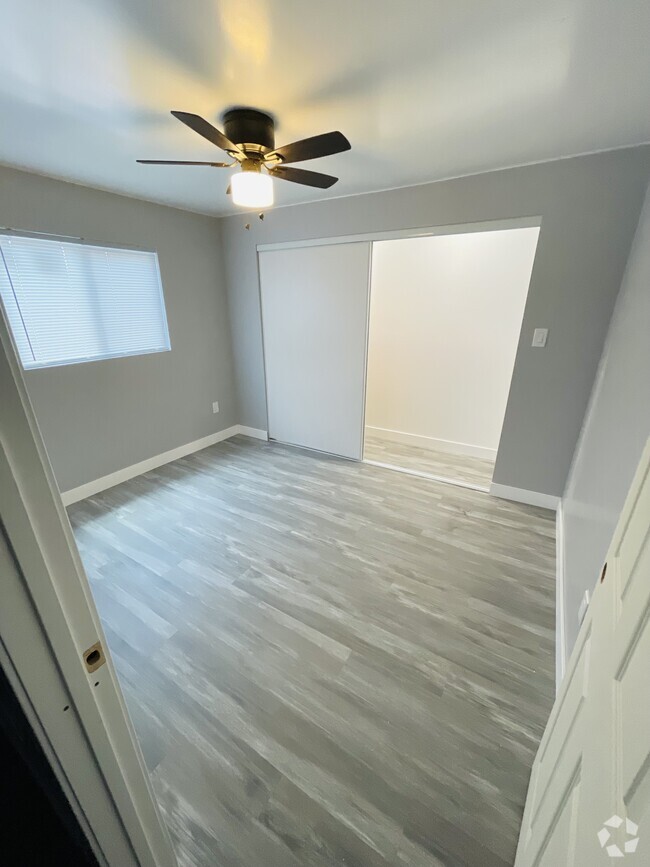 Building Photo - 10252 Vena Ave Rental