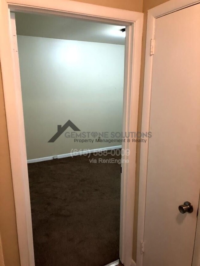 Photo - 200 Sharon Cir