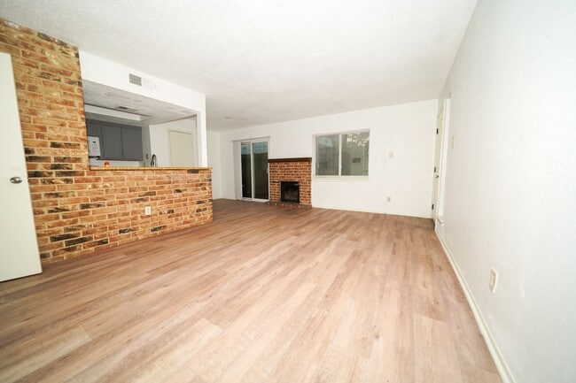 Photo - 2 BR 1 BA rental