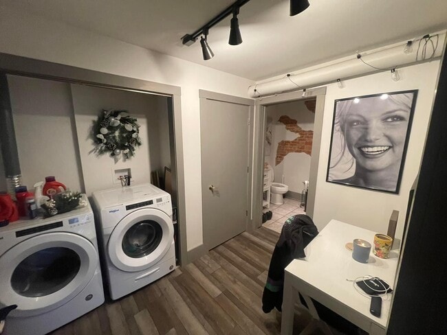 Photo - 94/96 S Washington St  1