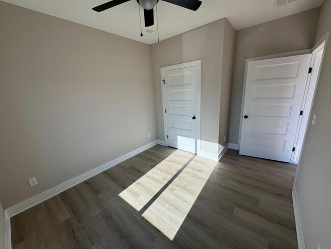 Photo - 5515 Bressler Dr