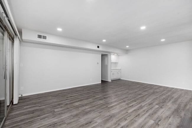 Photo - 7244 Hillside Ave