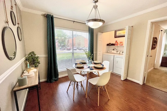 Photo - Modern Comfort Meets Relaxed Humble Vibes Unidad TAAPL