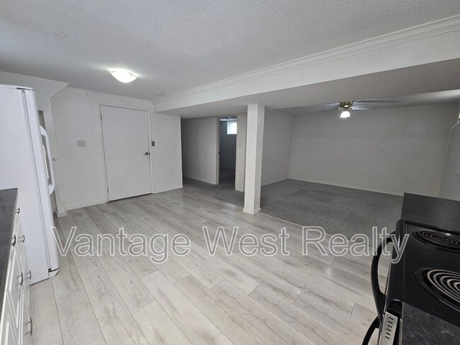 Photo - 520 Hollydell Rd