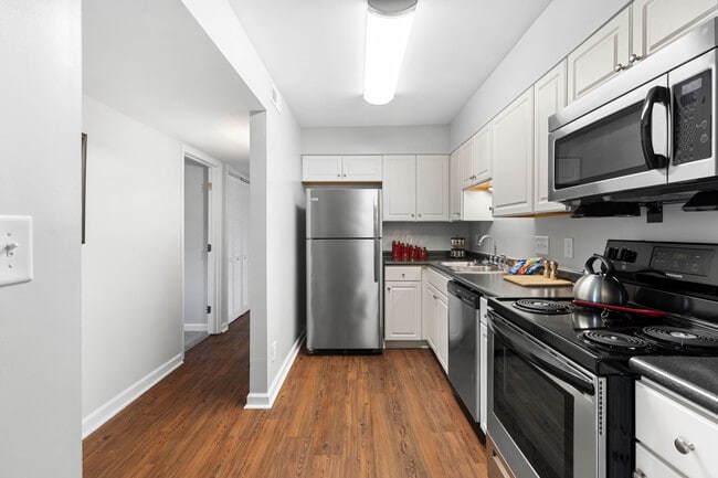 Kitchen - Carolina - Students save up to 10%!