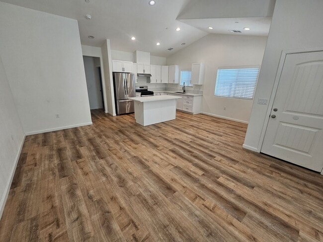 Photo - 3 Bedroom 2 Bathroom Duplex for Rent in Corning!