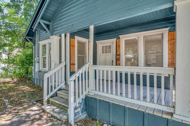 Photo - 909 N 10th St
