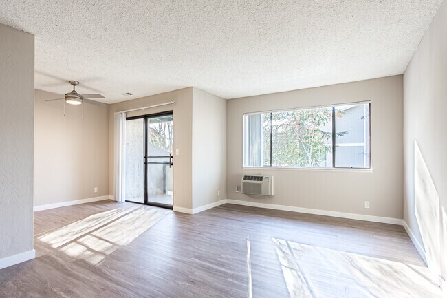 2BR, 1.5BA - Plan B2