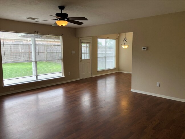 Photo - 10330 Timberloch Dr