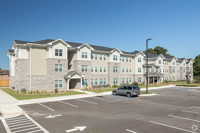 Building Photo - Peaks of Baton Rouge - Ages 55+ Luxury Living Rental