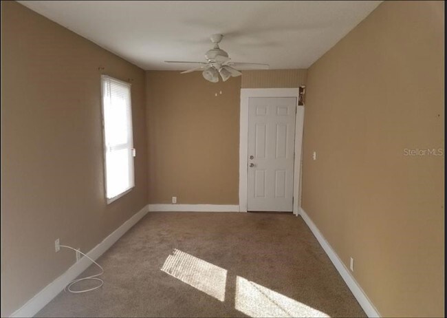 Photo - 135-139 S Stone St